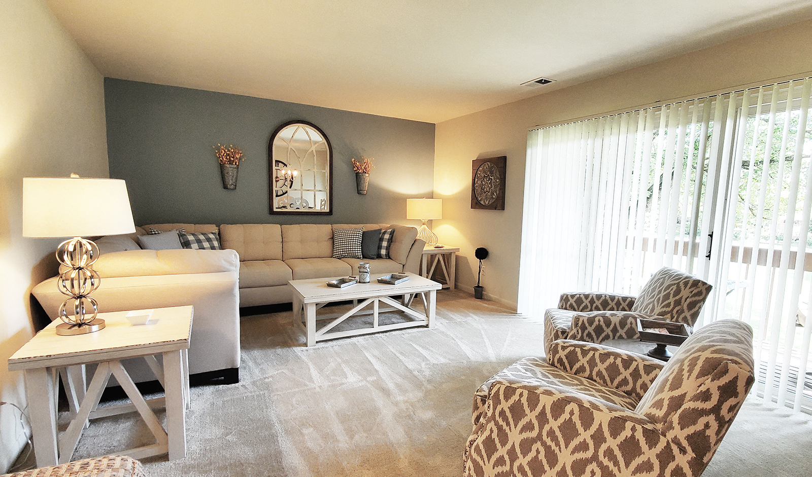 Expansive Windows at Cinnamon Ridge Apartments, Maryland